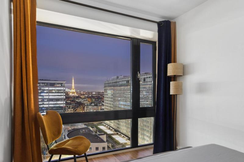 Paris luxury Apartment with Eiffel Tower View, 1 min metro, parking — отзывы гостей и цены