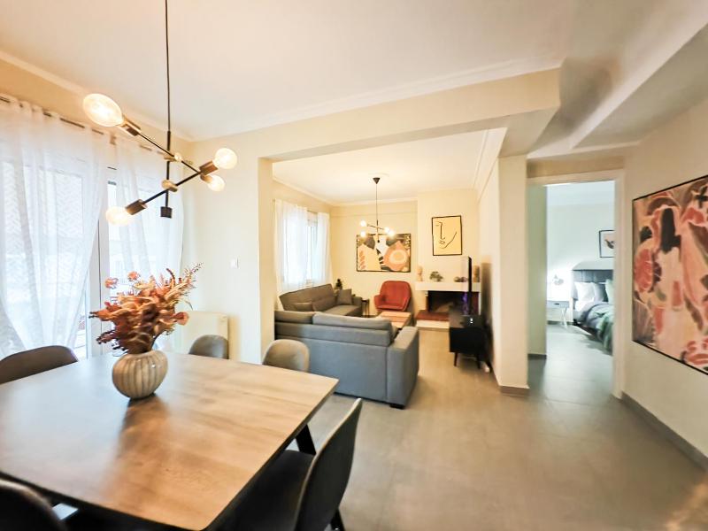 Ipeirou Central Athens — забронировать отель в Афины