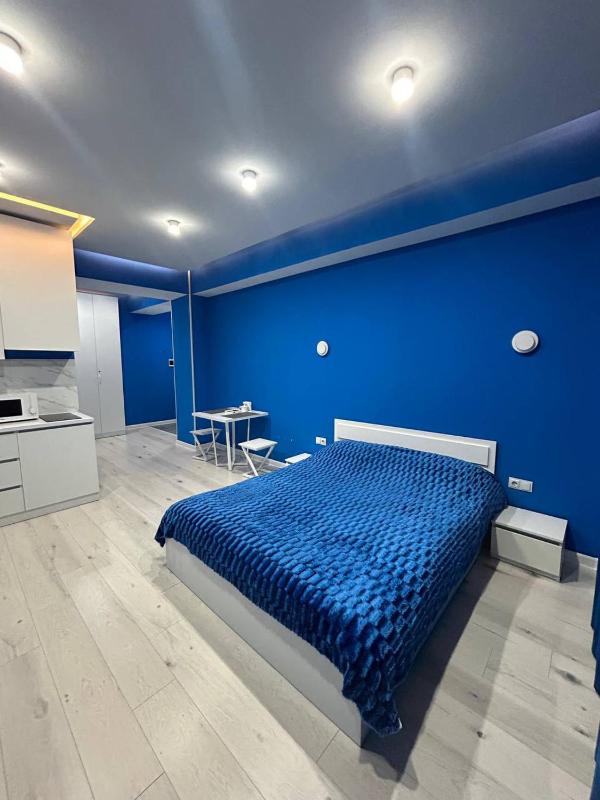 Blue studio apartment — забронировать отель в Алматы