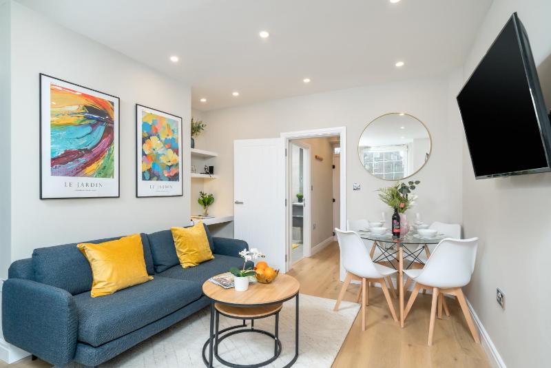 Tabard House Apartment -London Bridge In Central London — забронировать отель в Лондоне
