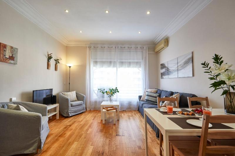 Цены на BBarcelona Gaudi Avenue Flat в Барселоне
