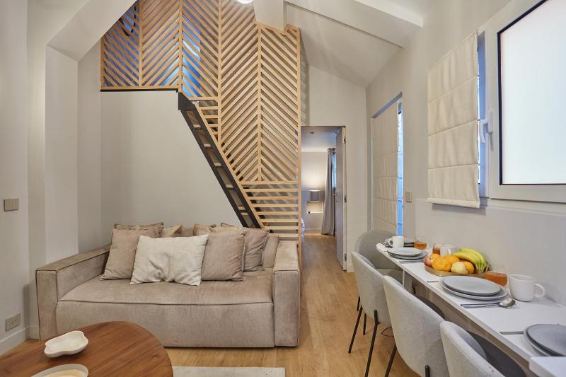 Apartment Center of Paris by Studio prestige — комфортный отель в Париже