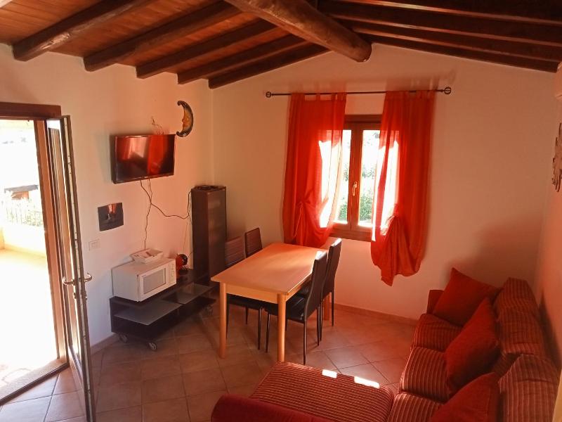 Trilocale a Tanaunella - Accogliente appartamento clima