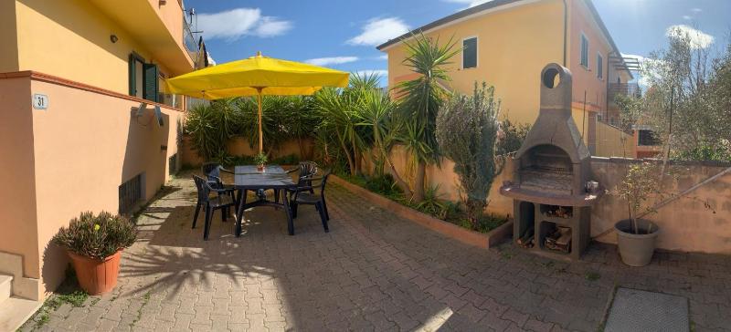 Casa Menuccia a Orosei - Tradizionale alloggio con giardino