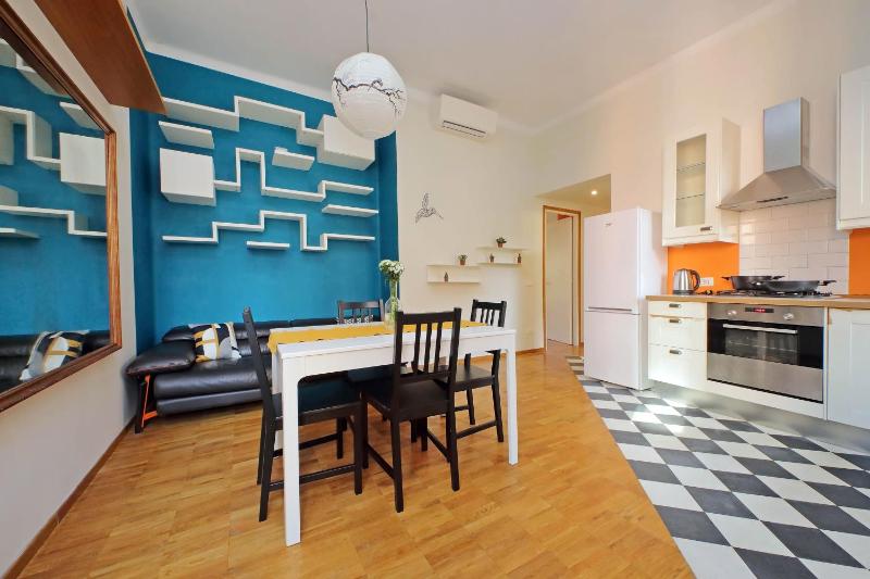 Цены на Monteverde family apartment в Риме