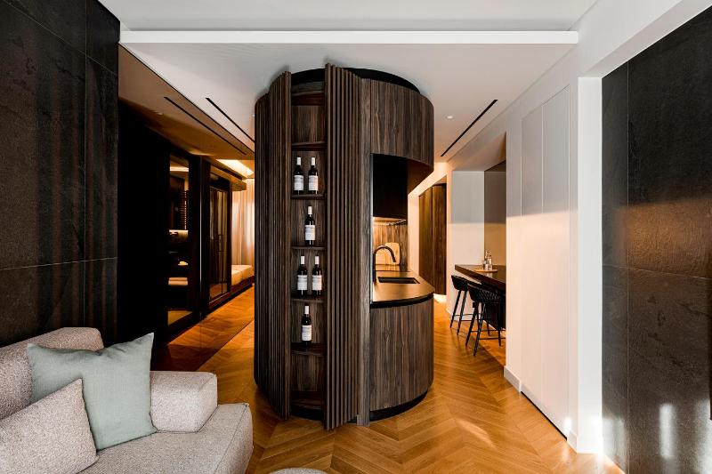 Bullet Athens — отель в Афины, Греция