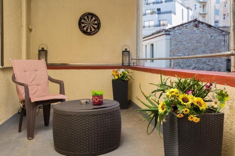 Цены на Downtown Quiet Apartment On A Pedestrian Street в Афины