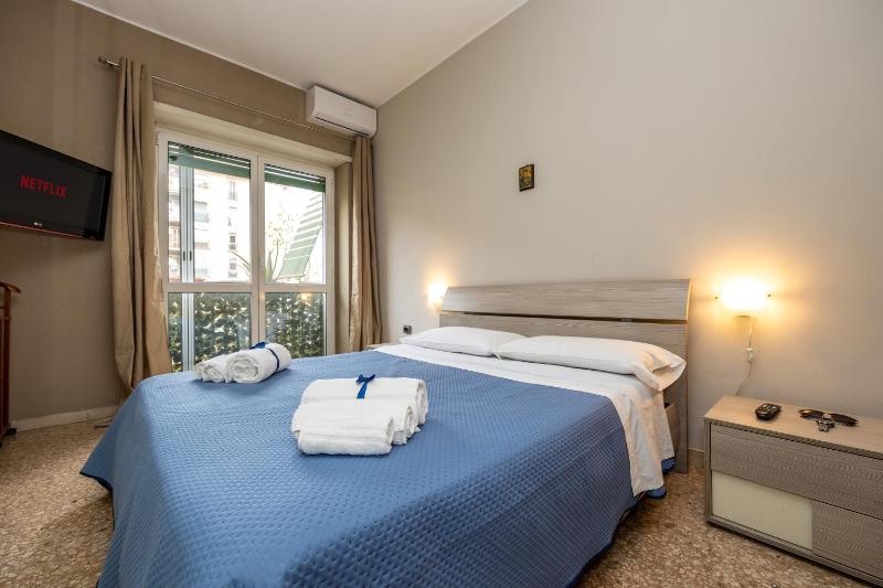 Big Apartment Rome Air Conditioning WIFI Netflix 90 MQ — забронировать отель в Риме