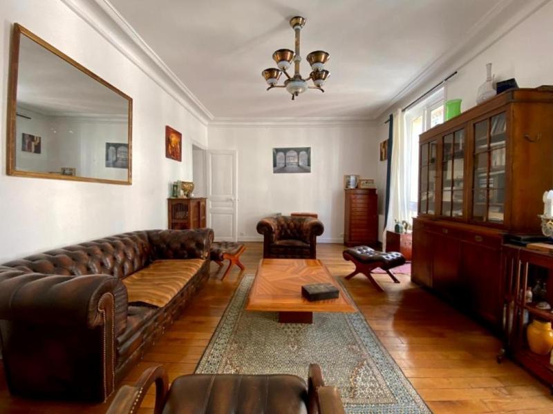 Appartement Paris 17 proche Etoile — отель в Париже, Франция