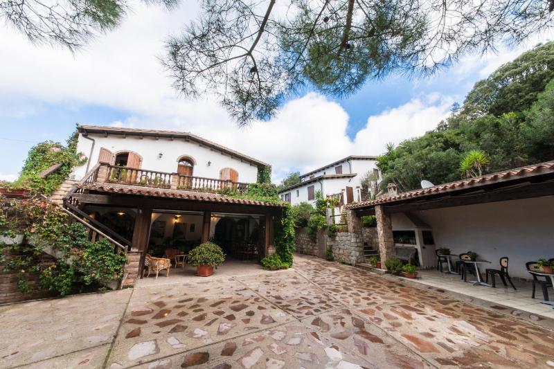 La Miniera Fiorita ad Arbus - Incantevole Agriturismo