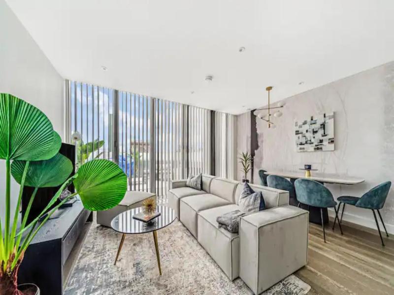 Pass the Keys Penthouse Oasis in Trendy Fulham — комфортный отель в Лондоне