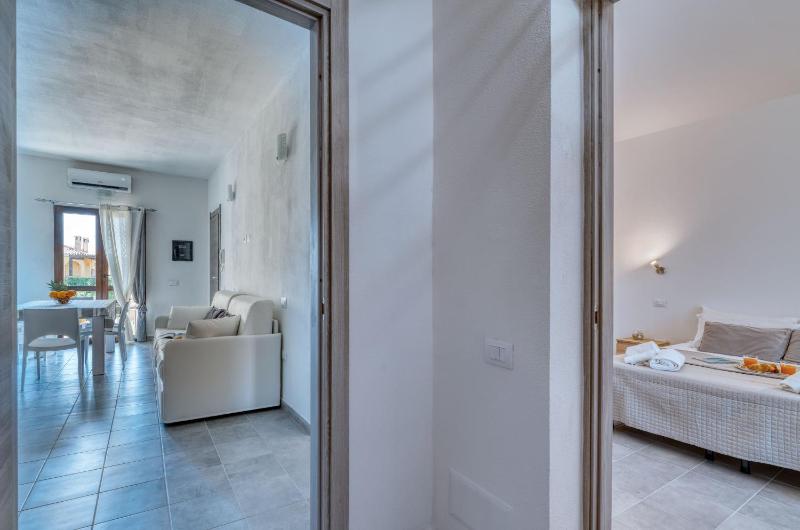 IzzHome Cozy Sunflowers 2 a Pula - Accogliente Appartamento Vista Panoramica