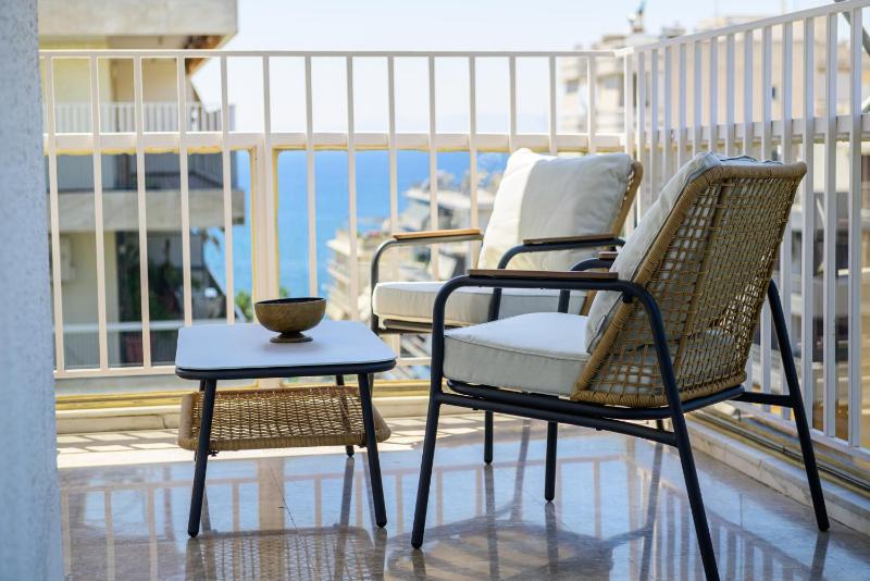 Batis Sea View — отель с удобствами в Афины