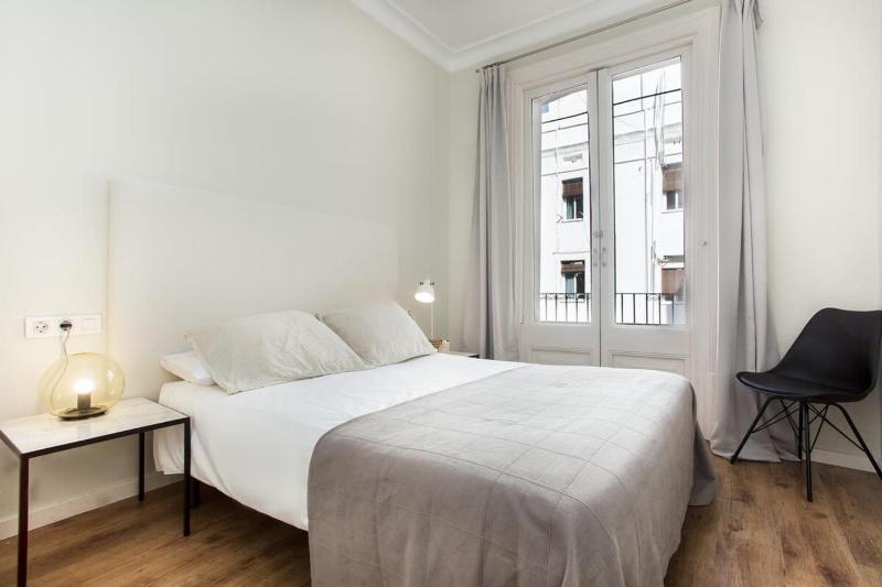 Centric 3bedroom in Las Ramblas 2 1B — комфортный отель в Барселоне