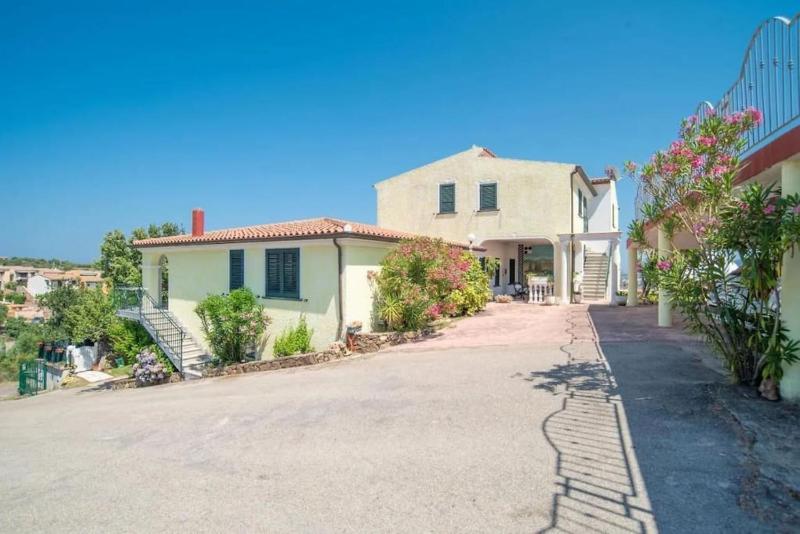Villa Angelica a Budoni - Accogliente appartamento vicino al mare