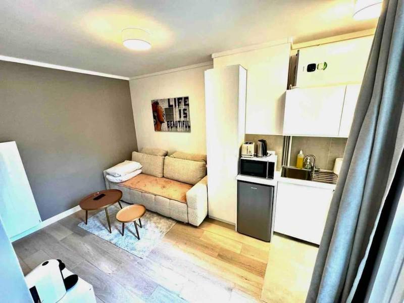 Rent a Room apartments - Daguerre — отель в Париже, Франция