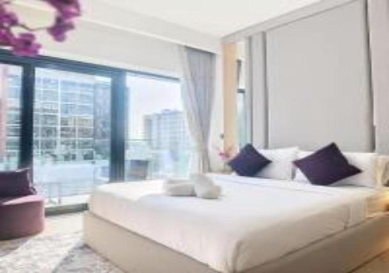 Цены на Dana's studio apartment in Meydan в Дубае