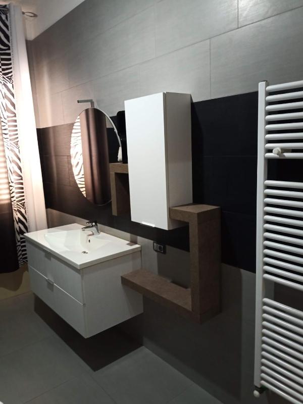 Lo&Ri House a Tortolì - Spazioso appartamento con cortile