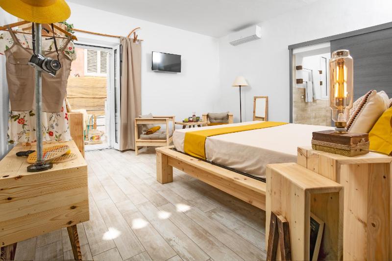 Les Chambres a Santa Teresa - Raffinato B&B centrale