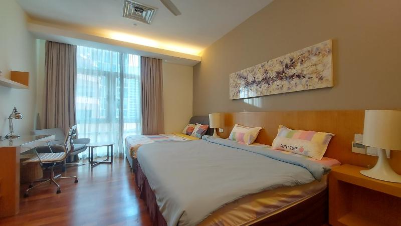 KLCC Suites 278 Bukit Bintang 6 Pax Free 1 Parking — забронировать отель в Куала-Лумпуре