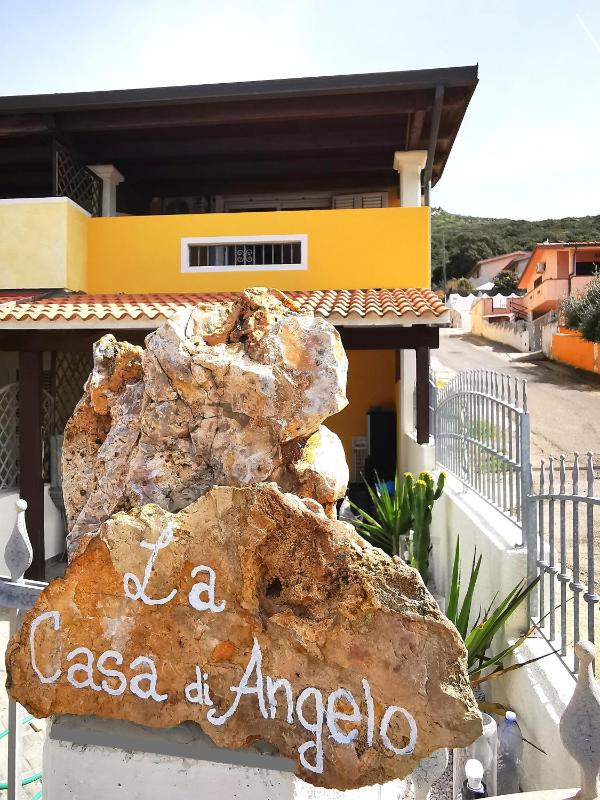 La Casa Di Angelo a Porto Alabe - Appartamenti Vista Mare
