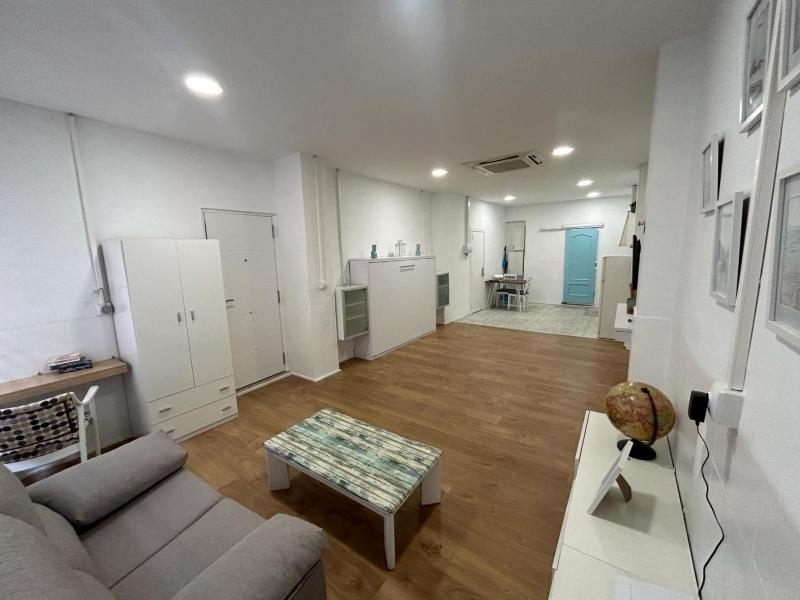 Suite privado playa Malvarrosa — забронировать отель в Валенсии