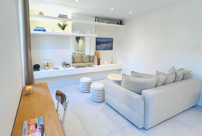 Saint-Tropez Hypercentre — комфортный отель в Сент-Тропезе