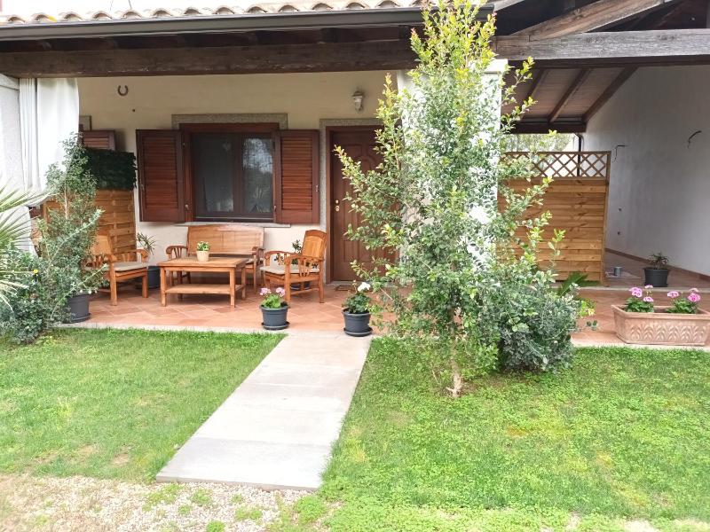 CASA del CUORE a Pula - Lussuosa Villa con Piscina