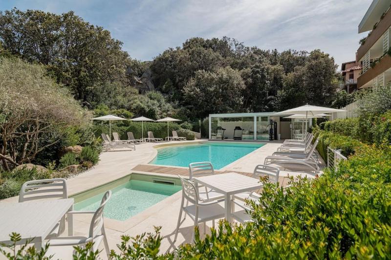 Lussuoso appartamento con piscina a Porto Rotondo
