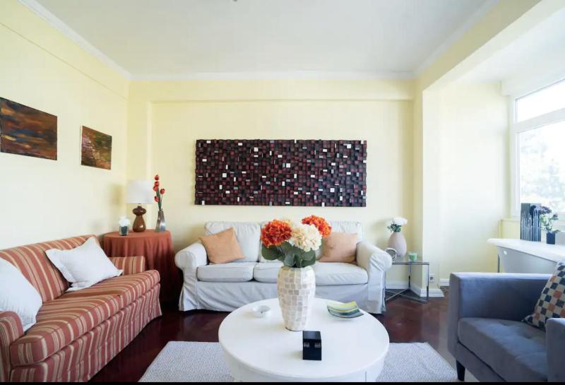 Цены на Spacious Apartment in Belem в Лиссабоне