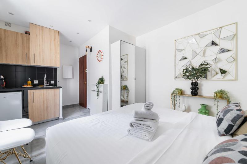 Studio lumineux et bien equipe a Paris 15 - 2P — отель в Париже, Франция