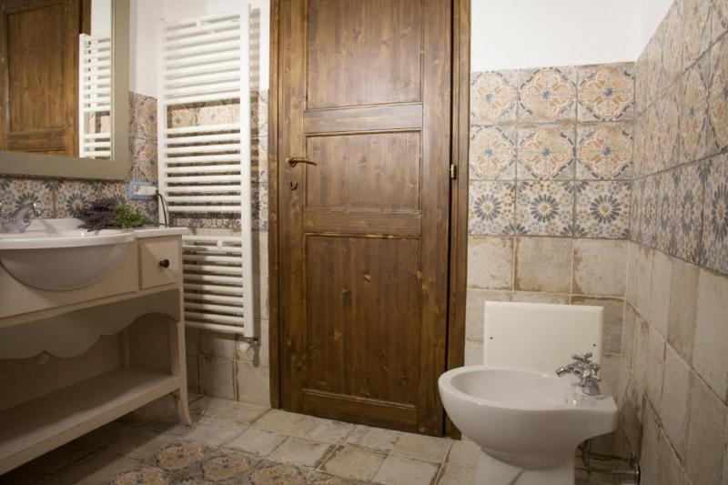 Casa Lu Duttori ad Arzachena - Elegante B&B nel centro storico