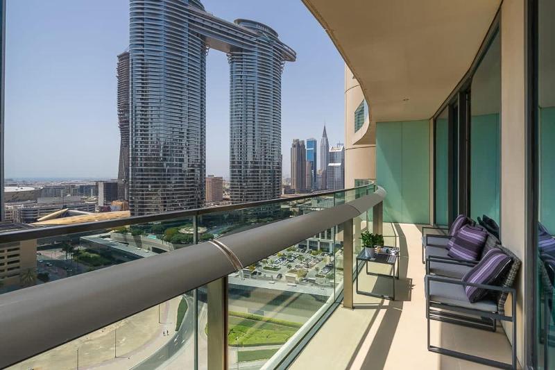 Frank Porter - Burj Vista Tower 1 — забронировать отель в Дубае