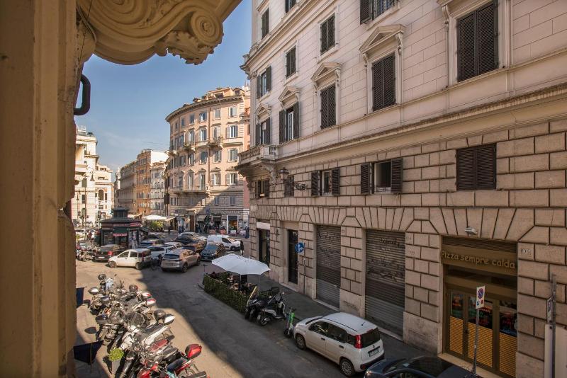 Nettuno Apartment — комфортный отель в Риме