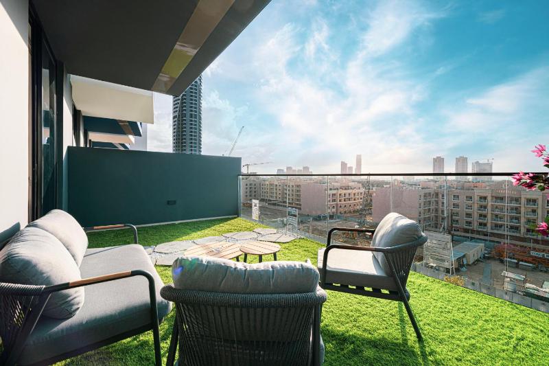 Lavish 1BR With A Huge Balcony — комфортный отель в Дубае