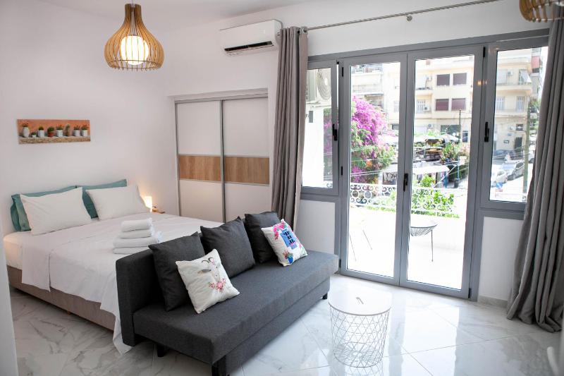 Luxury Apartment in the Center — забронировать отель в Афины