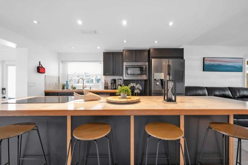 Renovated Gem: Prime Spotless Ideal — забронировать отель в Майами