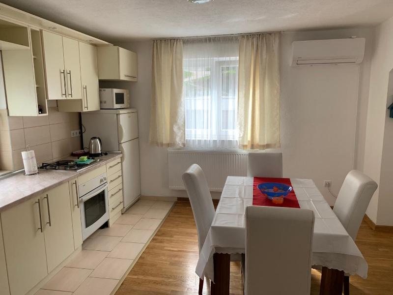 Apartment Dzeni — забронировать отель в Сараево