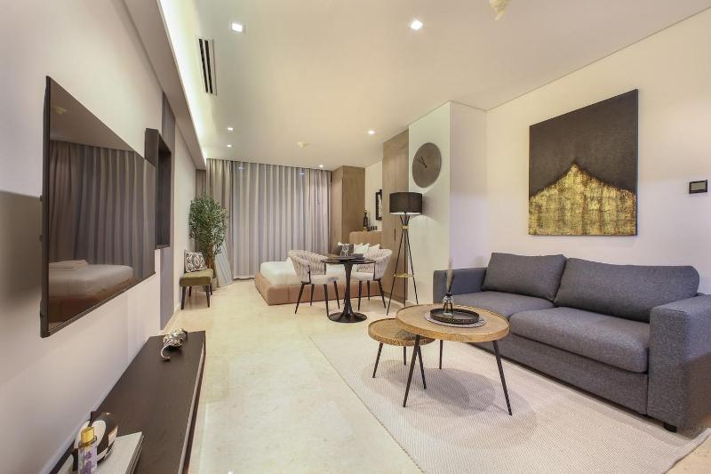 Цены на Voguish studio! Near Burj Khalifa & Dubai Mall! Sleeps 3 в Дубае