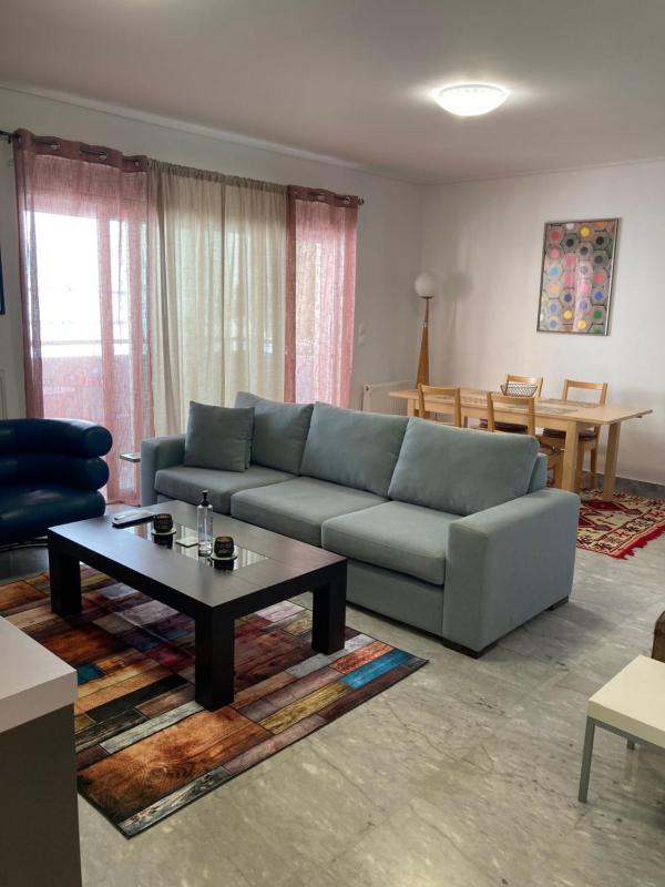 Mimoza's Apartment — забронировать отель в Афины