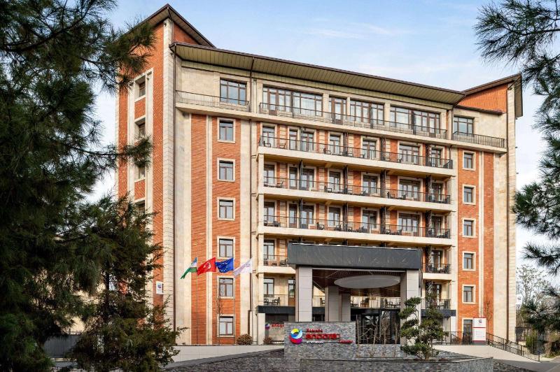 Ramada Encore by Wyndham Tashkent — отель в удобной локации в Ташкент