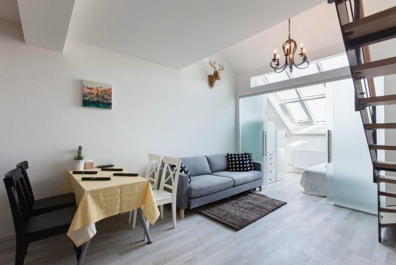 Цены на Kent Ridge Loft, Sokolska в Праге