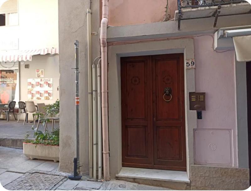 Castello Camera a Cagliari - Economica Stanza Condivisa