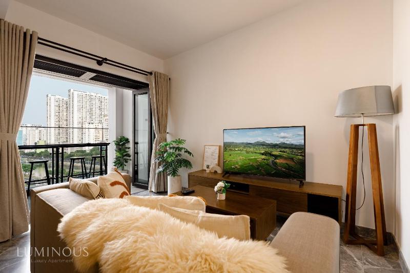 Цены на Exclusive D1mension in District 1 3BR Apartment FreePoolSaunaGym в Хошимине