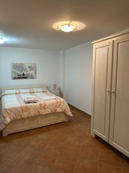 Comfort House a Olbia - Lussuoso appartamento con giardino