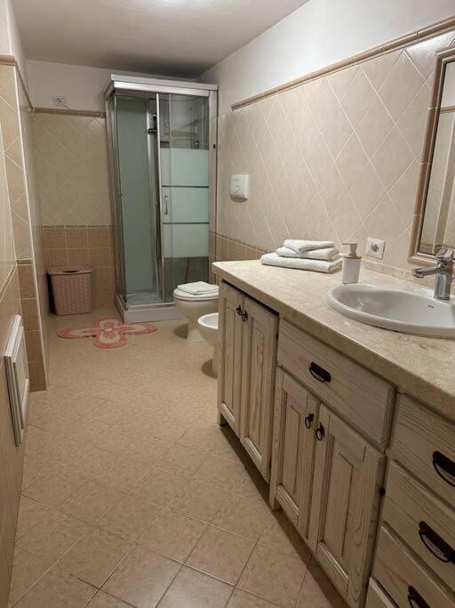 Comfort House a Olbia - Lussuoso appartamento con giardino