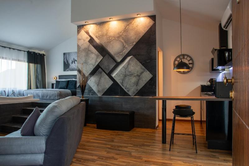 Suite 115 a Capoterra - Lussuoso Appartamento Vista Mare