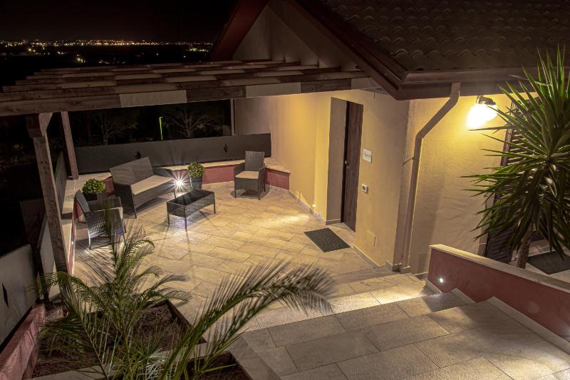 Suite 115 a Capoterra - Lussuoso Appartamento Vista Mare