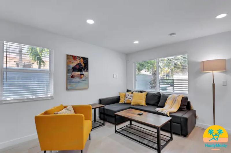 Casita 117 Gated 2 Bed 1 Bath 10 Min to Beach — отель в Майами, Соединенные Штаты Америки