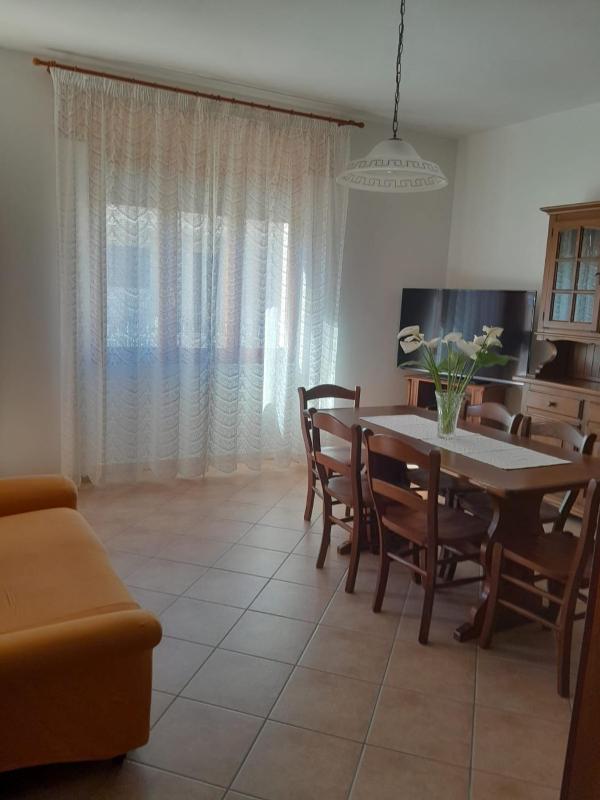 Casa Francesca a Olmedo - Spazioso appartamento con giardino